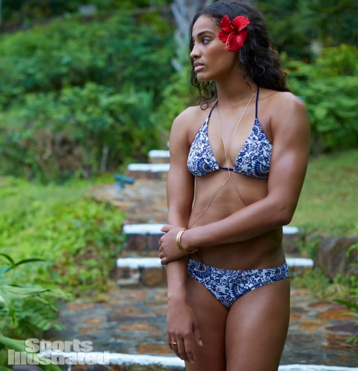 Skylar Diggins 2014 Swimsuit 14